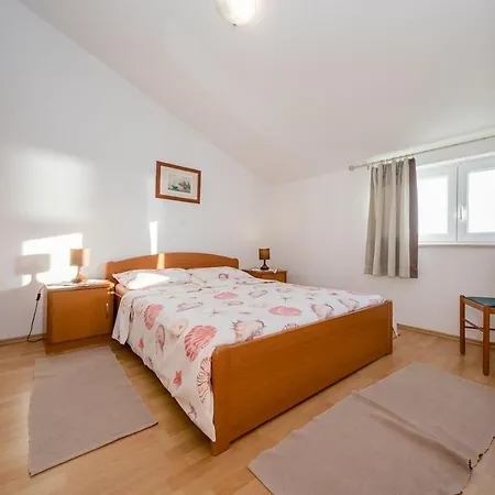 Apartment By The Sea Barbat, Rab - 22757