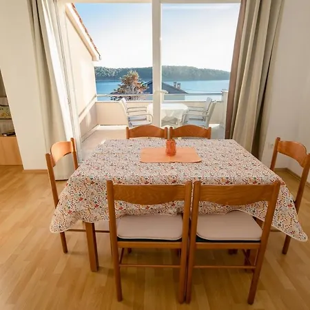 Apartment By The Sea Barbat, Rab - 22757 *
