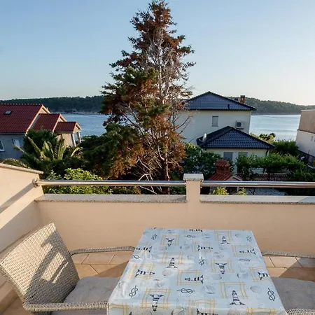 Apartment By The Sea Barbat, Rab - 22757 *