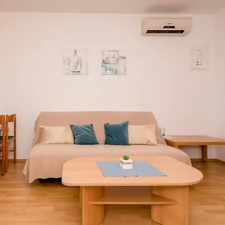 Appartamento By The Sea Barbat, Rab - 22757 Rab Town